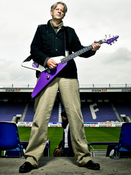 Im VFL-Stadion (Foto: Manfred Pollert)