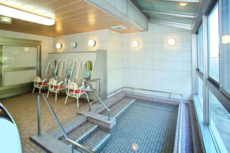 大きなお風呂で、のびのびリラックス
