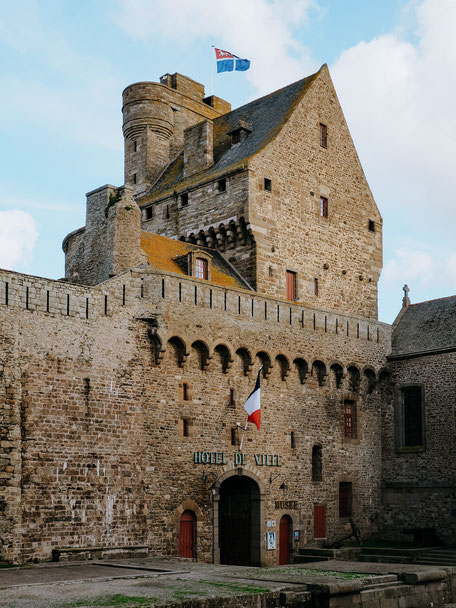 Mairie, Town Hall, Ramparts, Saint-Malo, Bretagne, Brittany