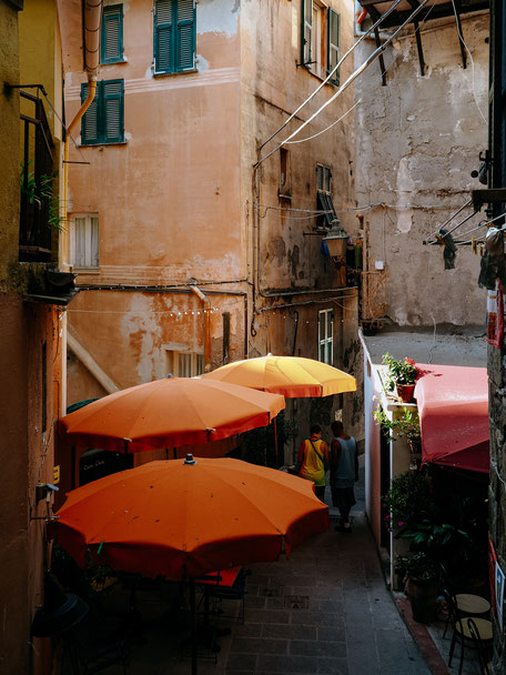 Warm atmosphere in the streets of Vernazza