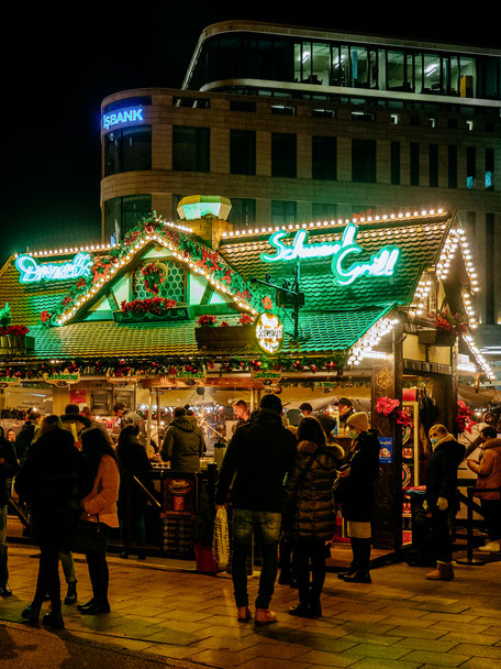 Hauptwache, food stall, Frankfurt, Christmas Market, Weihnachtsmarkt