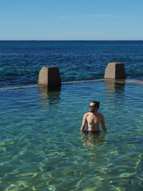 Bondi to Bronte Coastal Walk, Surf, Surfer, Surfers, Coogee Beach, Ross Jones Rockpool