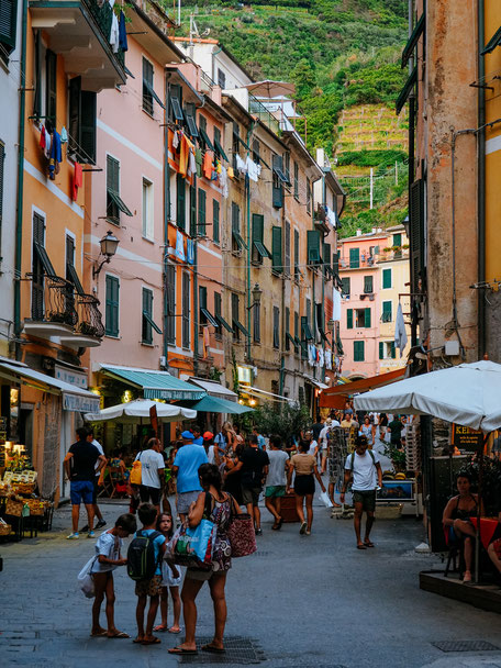 Via Roma - Vernazza's buzzing street