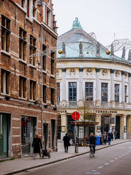 Architecture, Toneelhuis, Antwerp Christmas Market, Winter in Antwerpen, Kerstmarkt Antwerpen, Antwerpen, Antwerp, Anvers