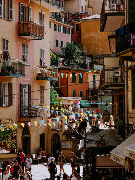 Another view of this cute alley
