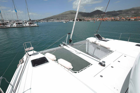 Katamaran, Lagoon 42, Segeltörn, Seemeilentörn, Segelurlaub, Familiensegeln, Katamaran Lagoon 42, Trampolin, Charter, Katamarantraining, Skippertraining, Hochseesegeln, Charter Kanaren, Charter Kroatien