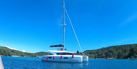 Katamaran Mieten, Katamaran Yacht Charter, Katamaran Yacht Chartern, Katamaran Segelurlaub, Katamaran Mitsegeln, Katamatan Hochseesegeln, Katamaran Training, Katamaran Lagoon 42, Katamaran Familienurlaub, Katamaran Segeln