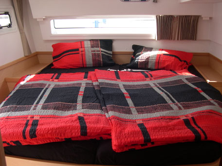 katamaran, charter, Geschenkidee, Geschenkideen, yachtcahrter Kanaren, skippertraining, hochsee, katamaran lagoon 42, katamarantraining, mitsegeln, charter kanaren, charter kroatien, seemeilen, seemeilenbestätigung, überführung, seemeilennachweiß