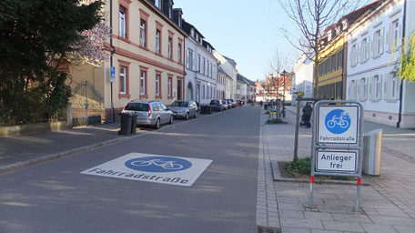 Fahrradstraße (Quelle: i.n.s. - Institut für innovative Städte)