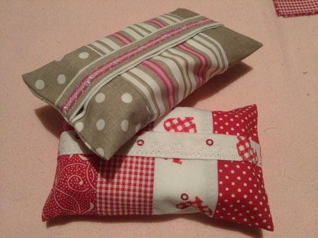 Tatüta (= Taschentüchertasche) für die kleinen Rotznasen ;)