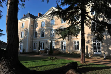 Animation musicale live en Sarthe : duo piano-voix, trio avec saxophone ou percussions, trio chant-piano-DJ électro pop pour set dansant et festif. Idéal pour votre mariage, anniversaire, soirée d'entreprise, afterwork, brunch, vin d'honneur...