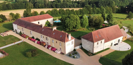 Stylish live music across Orne châteaux and estates.