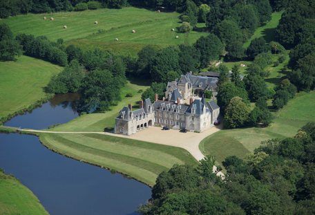 1. Piano and vocal duo bringing a magical atmosphere to receptions in La Baule and Pornic.