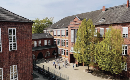 Das Schulgebäude