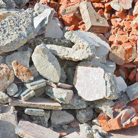 Ziegel, Mauerwerksabbruch, Bauschutt  Bauschutt + Rigips                      (= nicht recycelbar) Bauschutt verunreinigt                  (Baustellenabfälle, mit Restmüll kontaminiert)