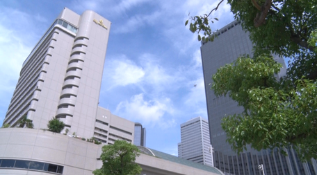 大阪、神戸、京都、結婚式の持ち込みカメラマン、外注カメラマンは結婚式moviesへお任せください。撮って出しエンドロール、記録ビデオ、写真撮影が40,000円から