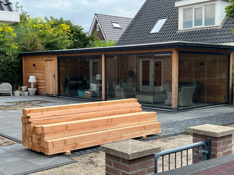 Douglas hout overkapping houthandel veranda tuinhuis buitenverblijf exclusieve houtbouw aanbouw Voorhout Leerdam Bodegraven Numansdorp Monster Leiderdorp Lisse Pijnacker Ridderkerk Nootdorp Hellevoetsluis Oud-Beijerland Sassenheim Gouda Rhoon Den Haag