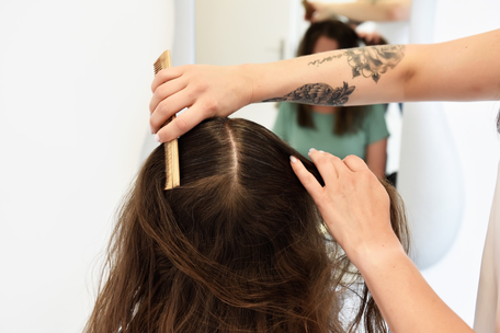 haarausfall experte nrw,headspa nrw, japanese headspa, schuppen, kopfhautbehandlung nrw, kopfhautexperte nrw, haarverlängerung nrw, haarverdichtung nrw, headspa legden, typveränderung nrw, typberatung nrw, balayage nrw, Premium Salon nrw, wellness NRW