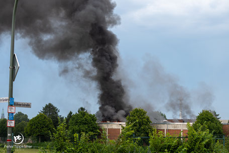 Foto: Brand der Sporthalle Waldhügel