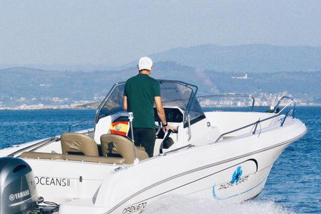 Louer un bateau Pacific Craft 670 avec un 150 cv Yamaha chez Mistral plaisance Location au départ du Lavandou