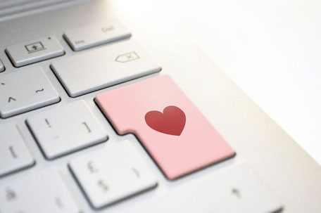 Online Flirten – 15 Tipps für die perfekte erste Nachricht - blogger.com buch online dating tipps für männer