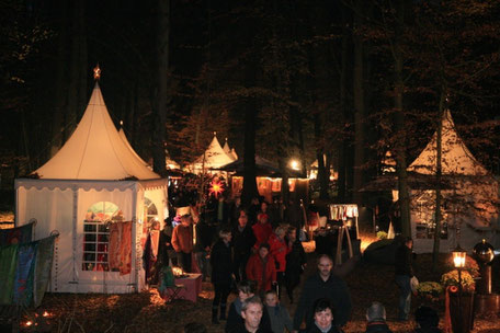 Bild: Winterfestival im Lichterschein, romantische und besinnliche Stimmung