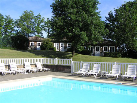 The bungalows located Golf des Roucous with swimming pool 