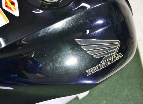 CB400SB タンク 傷除去 埼玉・西東京 - 車磨き専門