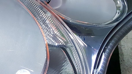 996ターボのヘッドライト傷・ひび改善