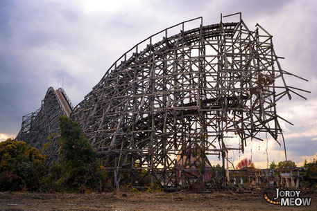 Derniers jours du roller coaster de Dreamland à Nara photo de Jordy Meow