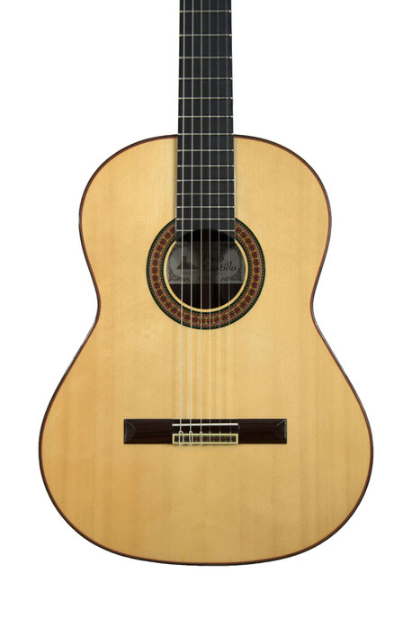 Guitare classique d'étude Paco Castillo 215FR