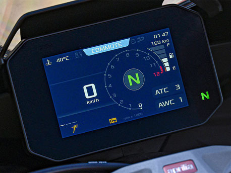 Aprilia RS 660 - Ansicht Display mit APRC-System