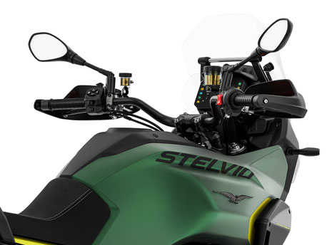 Moto Guzzi Stelvio PFF - Details - Ansicht Tank mit Lenkerarmaturen