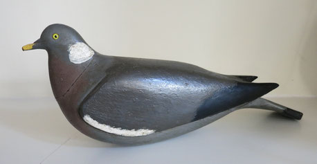 Antique decoy pigeon