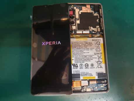 SONY XPERIA 10 IIIの画面仮付けで動作確認中