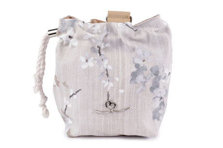 Bellovie Futterbeutel Leckerliebeutel Premium Sandy Blossom Grande