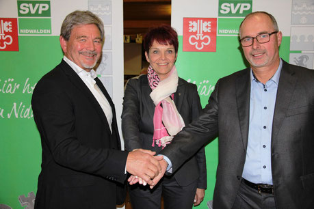 Regierungsrat Res Schmid und Regierungsrätin Michèle Blöchliger zusammen mit Landrat und Regierungsratskandidat Armin Odermatt.