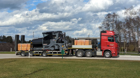 Hilgen Bus Lkw Busfahrt Erdarbeiten Transport Sand Tieflader Reise Bau Ammerland Oldenburg Friedrichsfehn Bagger