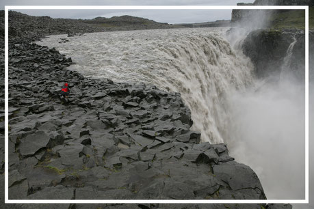 Dettifoss-Westseite-Island-2-H180