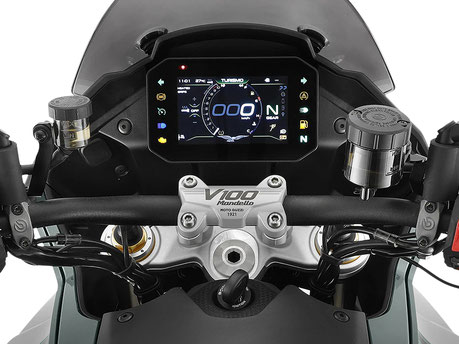 Moto Guzzi V100 Mandello S - Detail - Ansicht Display mit Tacho und Drehzahlmesseranzeige