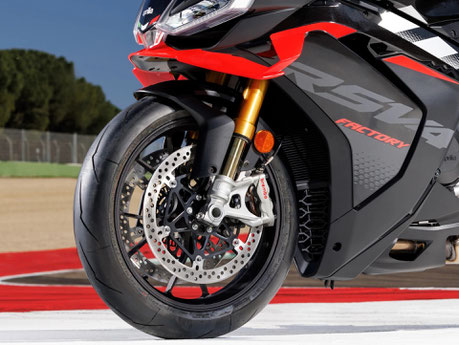 Aprilia RSV4 Factory 1100 - Ansicht Bremse Vorderrad und Upside Down Gabel