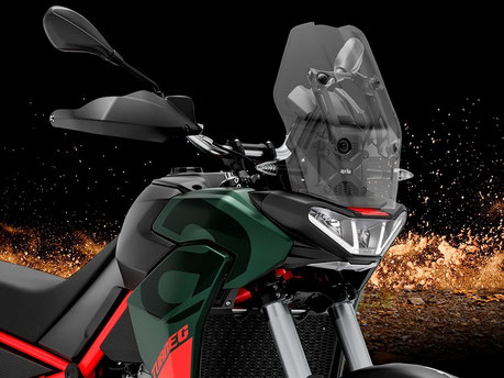 Aprilia Tuareg 660 - Vordere Ansicht mit LED Scheinwerfer und Windshield