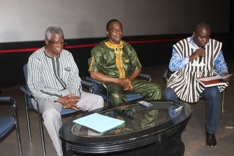 Panéliste : Abdoulaye OUEDRAOGO, Président de l'ONG APIL (au milieu) 