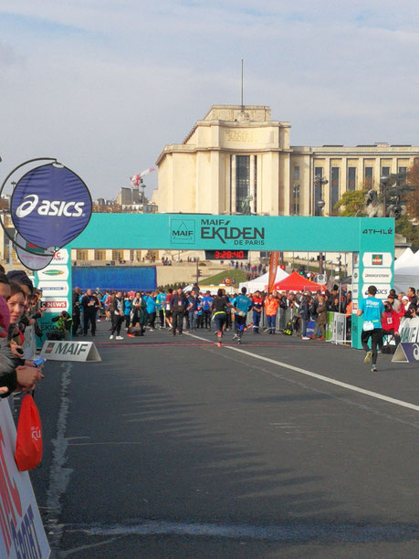 Env. 1500 équipes ont participé à l'Ekiden de Paris