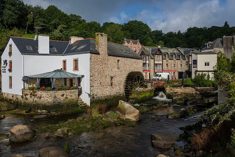 Pont aven petite cité d'artiste avec sa legende et ses peintres - road trip 3 jours
