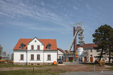 Fördergerüst des Silberbergwerks Himmelfahrt Fundgrube Schacht Reiche Zeche in Freiberg im Erzgebirge