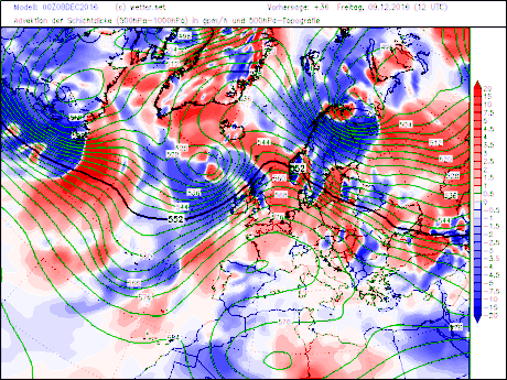 Schichtdicken-Advektion; Diese Karte gibt es nicht bei meteoblue; bei negativer Schichtdicken-Advektion auf Kaltluft-Advektion schließen 