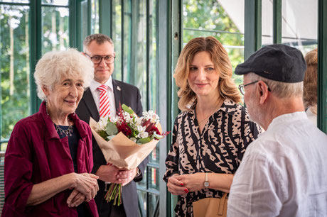 Brno, Haus Arnold: Daniela Hammer-Tugendhat mit Markéta Vaňková und Zbyněk Šolc. Foto: Jakub Šnaidr 26, 6. 9.2024