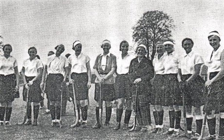 Hockeydamenmannschaftsfoto aus dem Jahr 1935