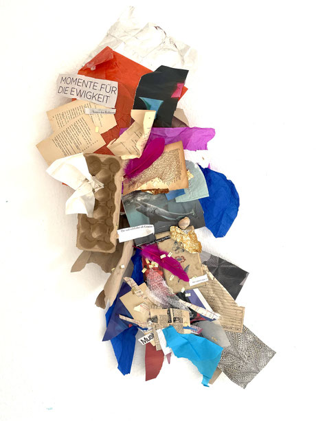Assemblage aus Papier